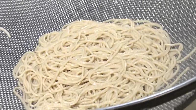 ゆであがったそば