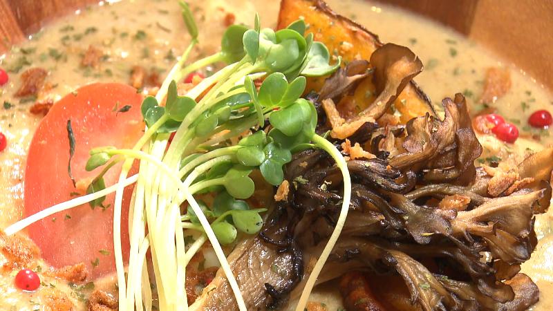 辛くないホワイトカレー定食