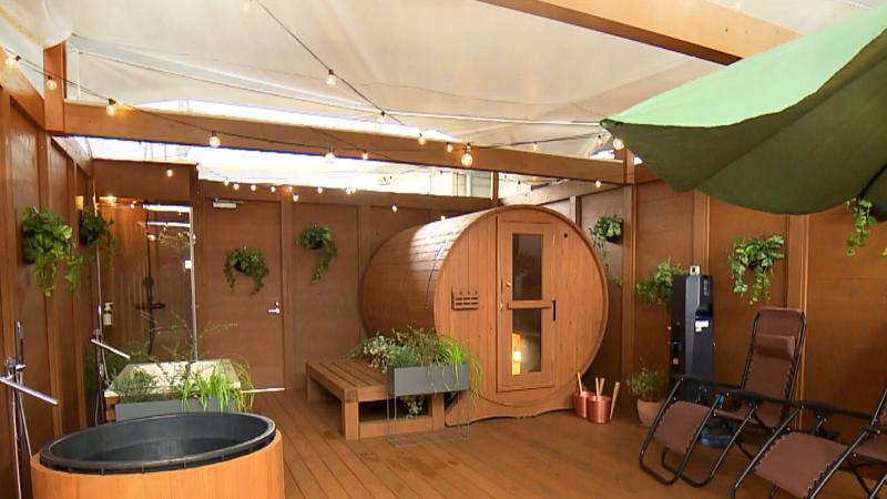 Wood Brown・木のぬくもりを感じるサウナ