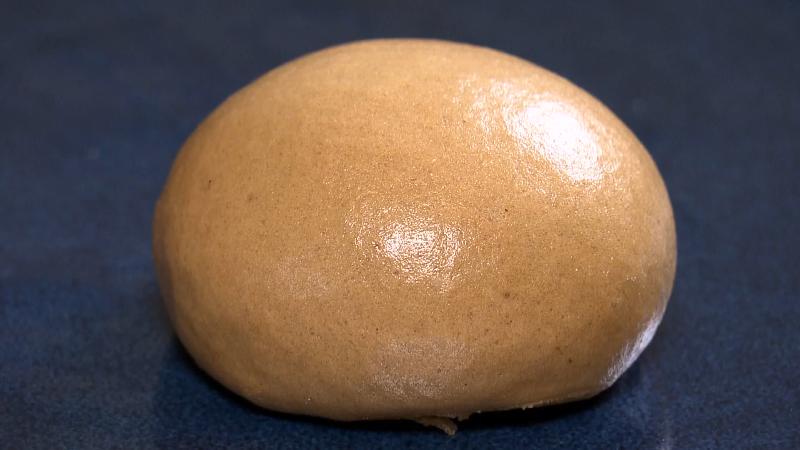 鰹だし味噌饅頭(130円)