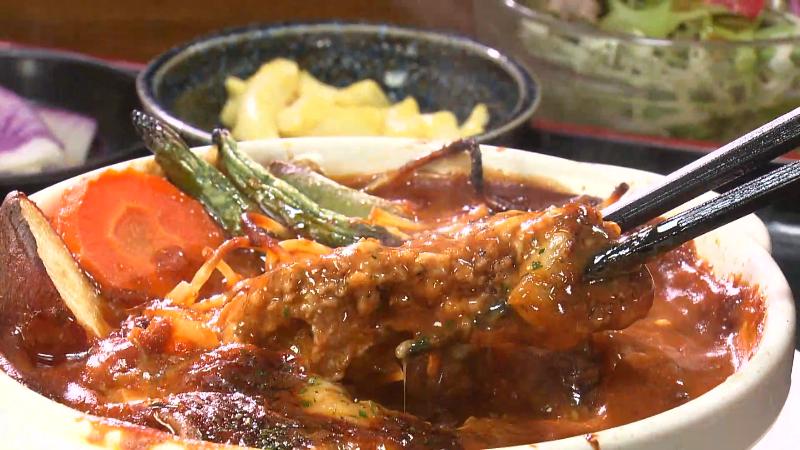 煮込ハンバーグ膳(1700円)