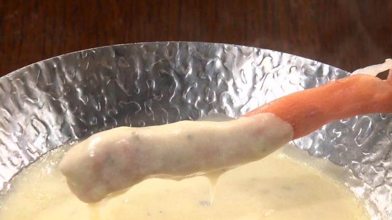 グリッシーニ・生ハムをフォンデュして