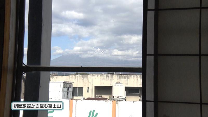 鯛屋旅館から望む富士山