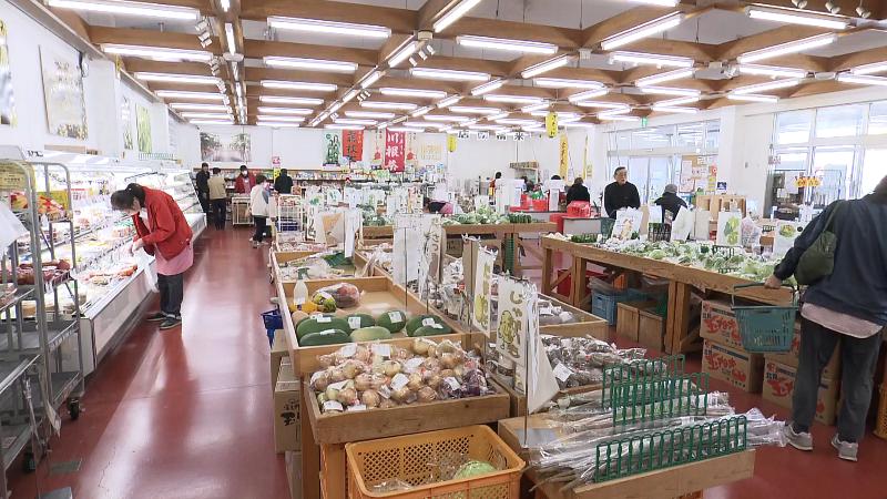 まんさいかん静浜の店内