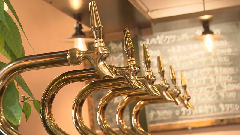 金色に輝くビールサーバ