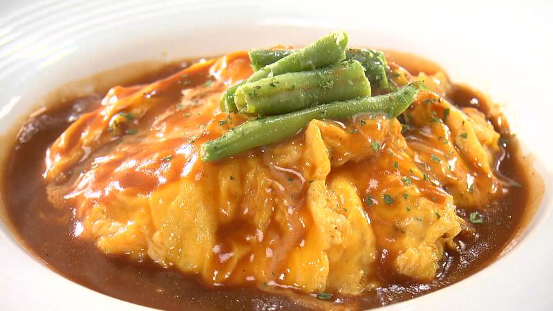 オムライスセット・デミグラスソース(880円)