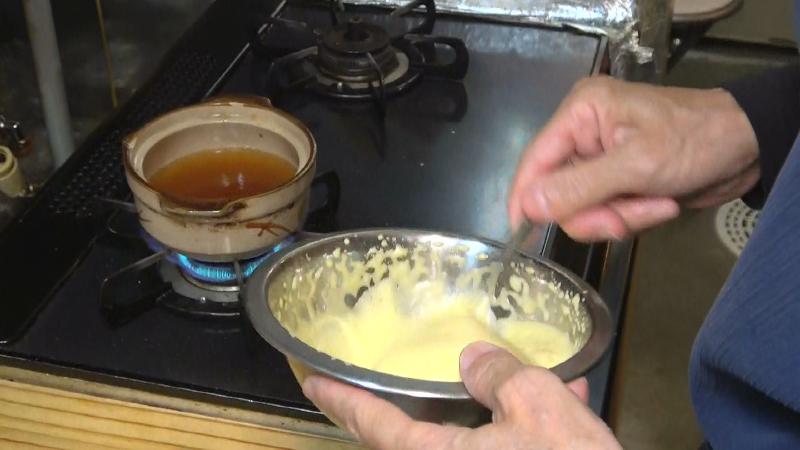 メレンゲ上になるまで混ぜる