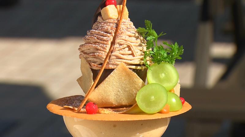 マロンとキャラメルのパフェ(1870円)