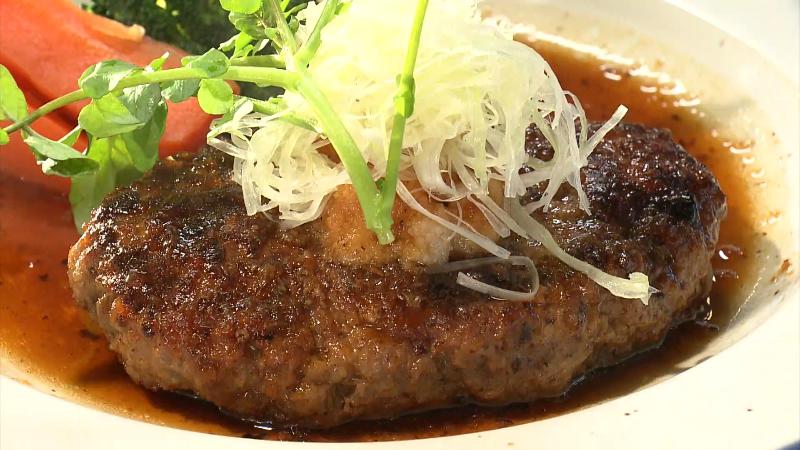 合いびきハンバーグ・和風ソース(300g・1880円)