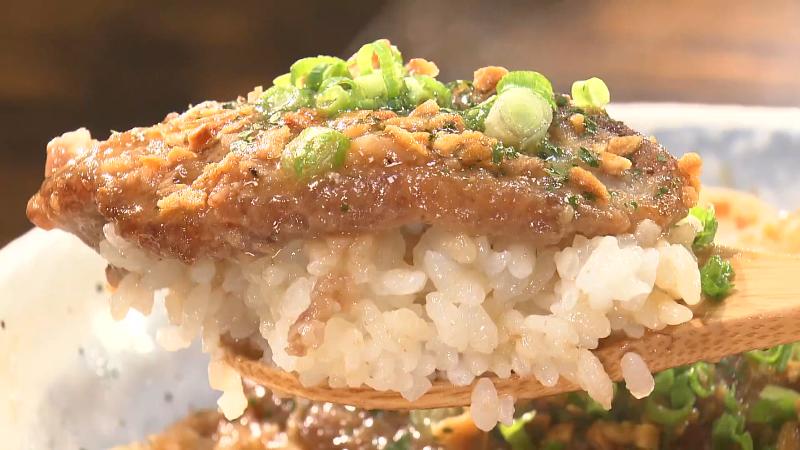 頬肉のガーリックステーキ