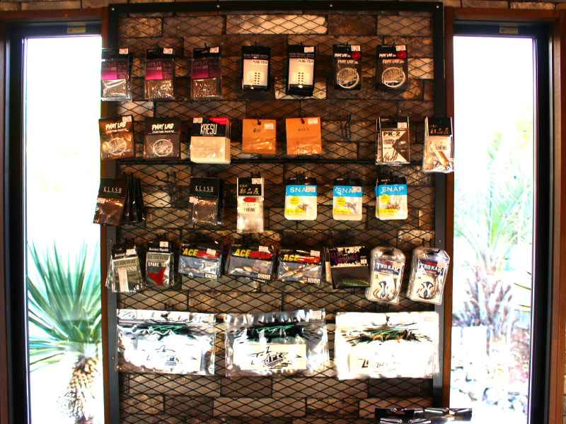 売られているルアーの数々