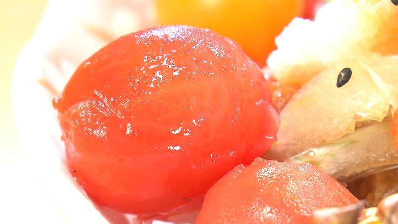 湯剥きしたトマト