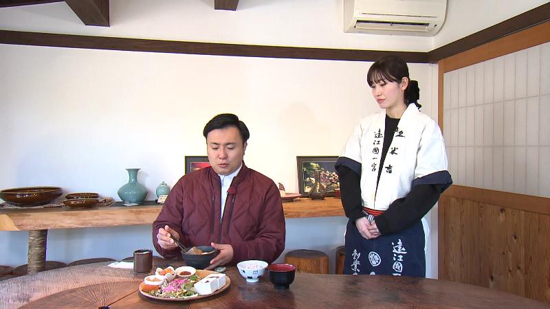 お直り処 久米吉 宮前田楽での食事風景