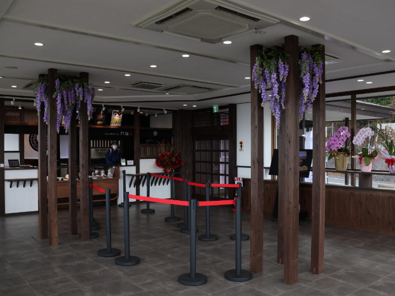 問藤の販売スペース