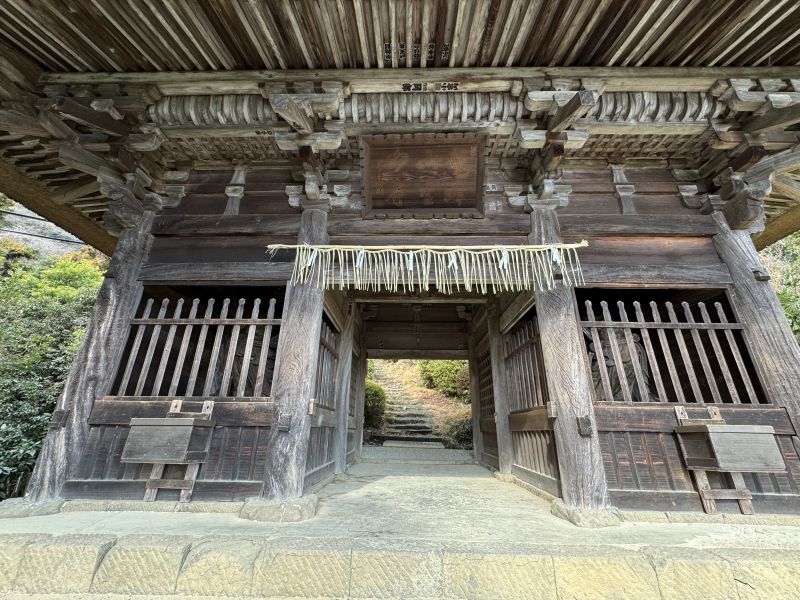 仁王像が戻った山門