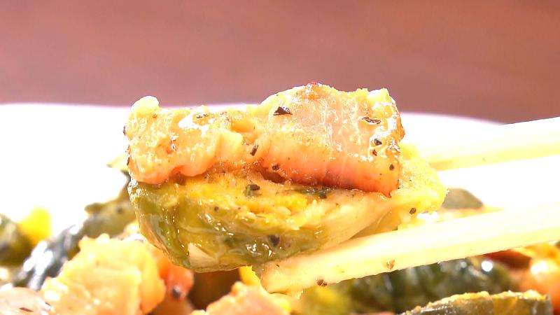 芽キャベツとベーコンの炒め物