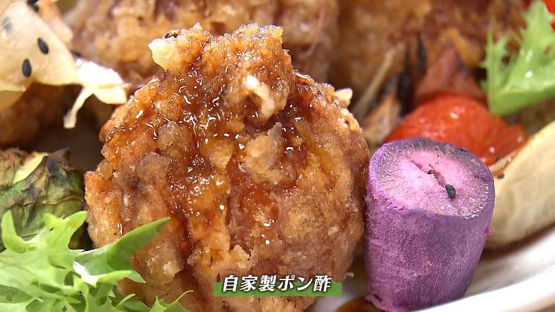 自家製ポン酢がかかった唐揚げ