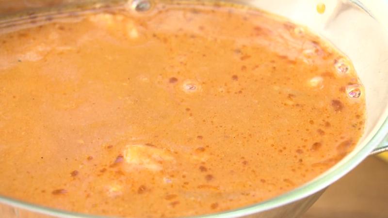 510トマトビーフカレー(864円)