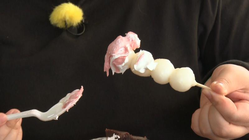 家康パフェのだんご