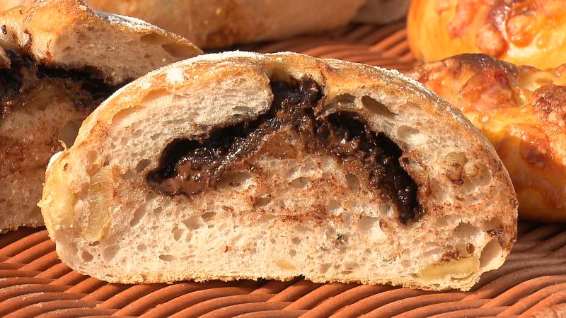 「パン・ド・ノア・ショコラ」の断面