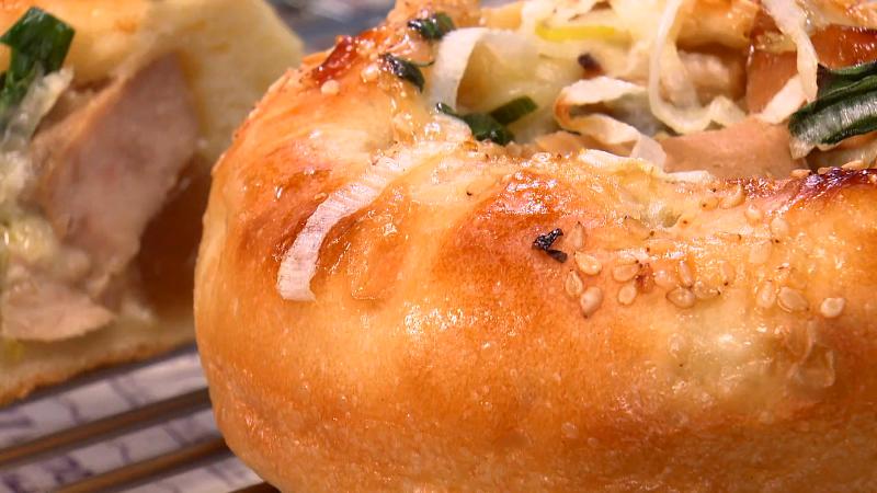 まぐろ角煮パン(300円)※1日20個限定