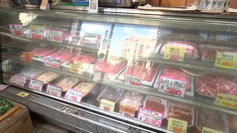 後藤精肉店のショーケース