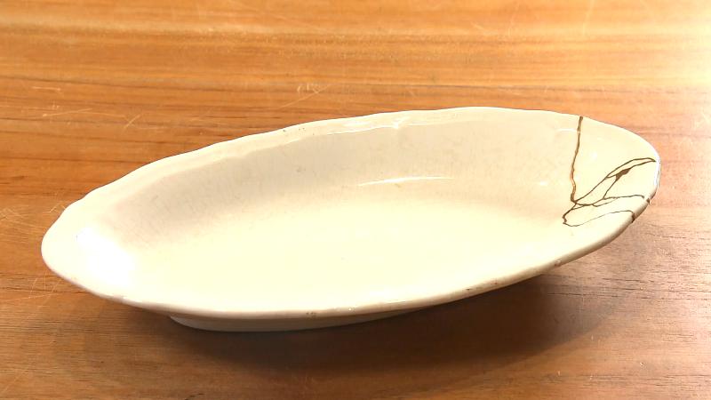 金継ぎが施された器