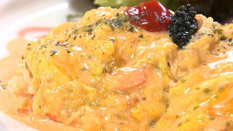 ズワイガニのオムライス(2000円)