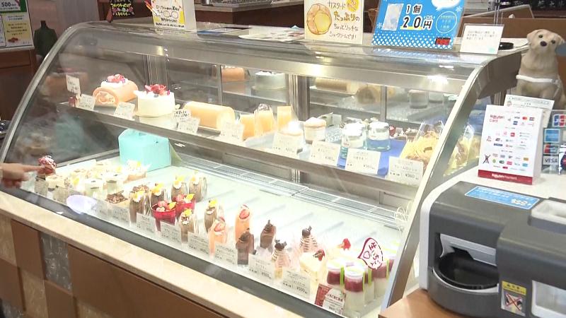 ショーケースには洋菓子