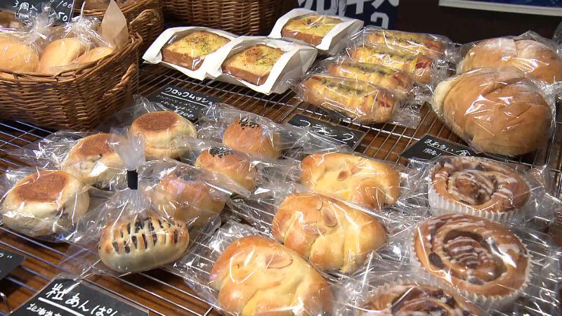 店内に並ぶパン