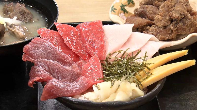 まぐろ3種丼セット(1790円)