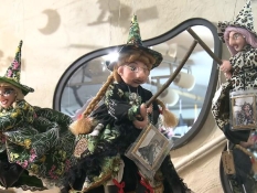 マジュエリの魔女人形