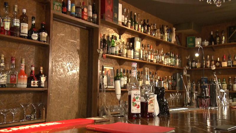 ねこと白鳥の店内