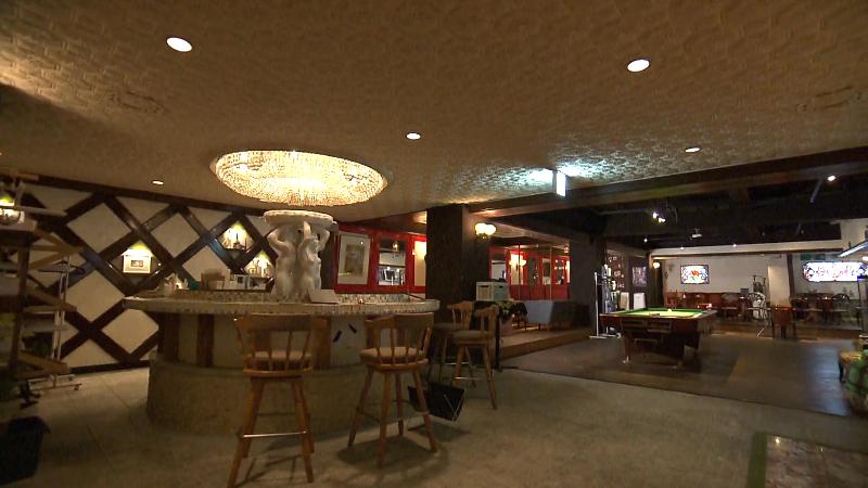 ねこと白鳥の店内