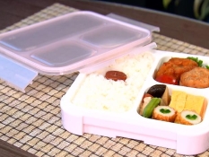 立てて使える弁当箱