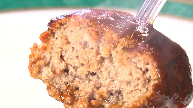 肉汁ジュワ　ハンバーグの断面