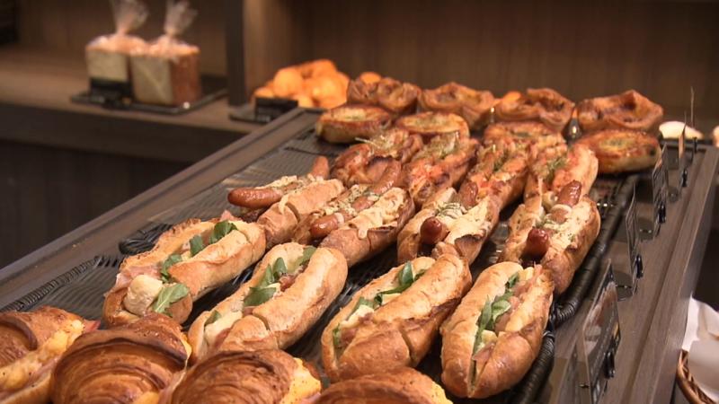 店内に並ぶパン