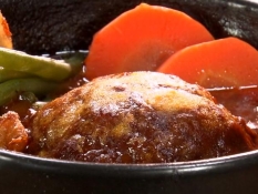 煮込みハンバーグ