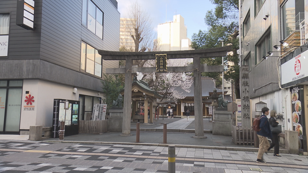 小梳の鳥居　呉服町通りより