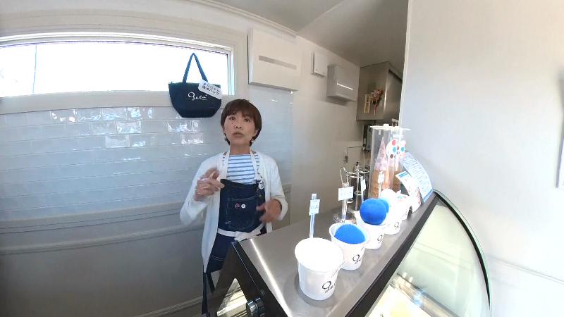 ジェラートについて説明する西谷さん