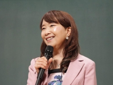 歌手・教育学博士 アグネス・チャンさん