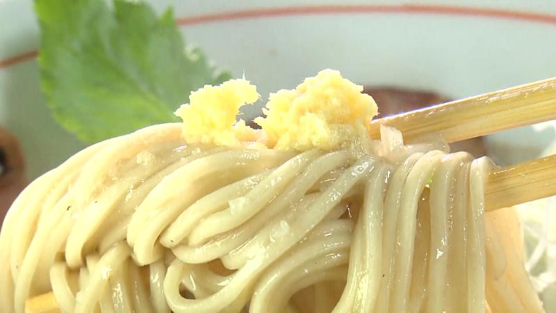 背脂煮干しラーメン(1300円)のショウガ