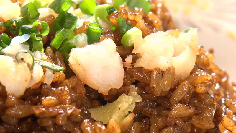 黒炒飯(968円)