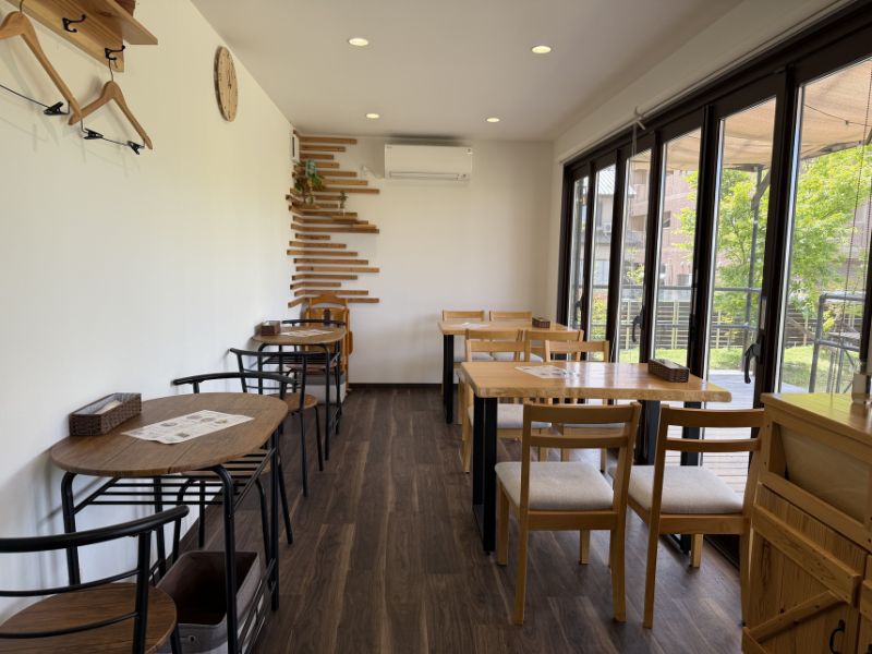 カレーステディーゴー!の店内