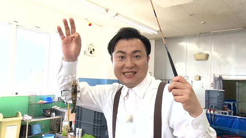 大きなオニテナガエビを釣ったにむらリポーター