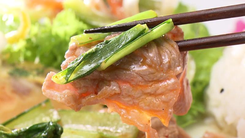 コチュジャンで味付けした豚肉