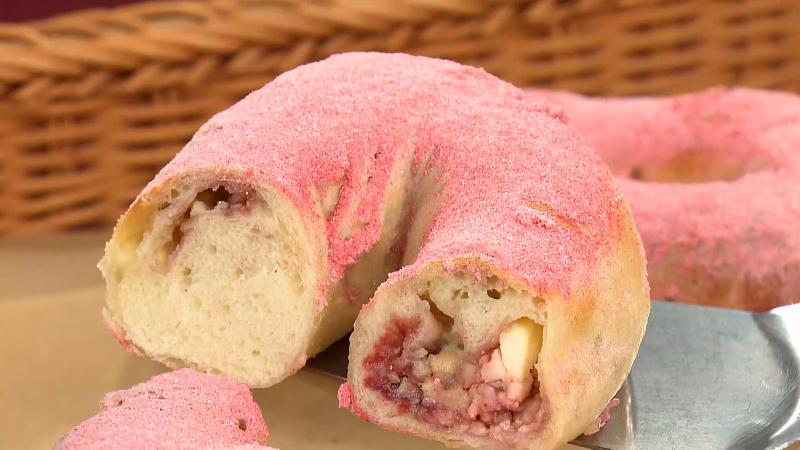いちごのベーグル　断面