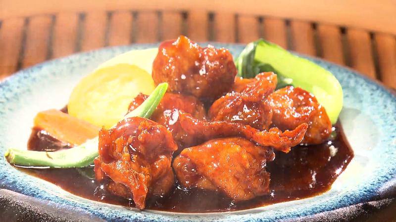 駿河軍鶏の黒酢酢鶏(1500円)