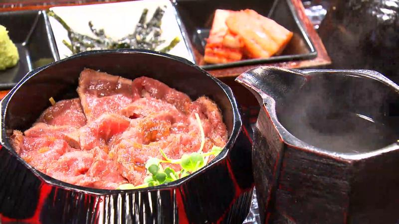 しずおかそだち 肉まぶし(2420円)