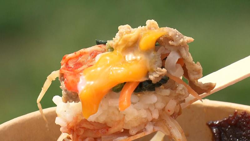 温泉卵がとろ～りするビビンバ
